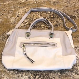 Steve Madden bone hand bag w/houndstooth interior
